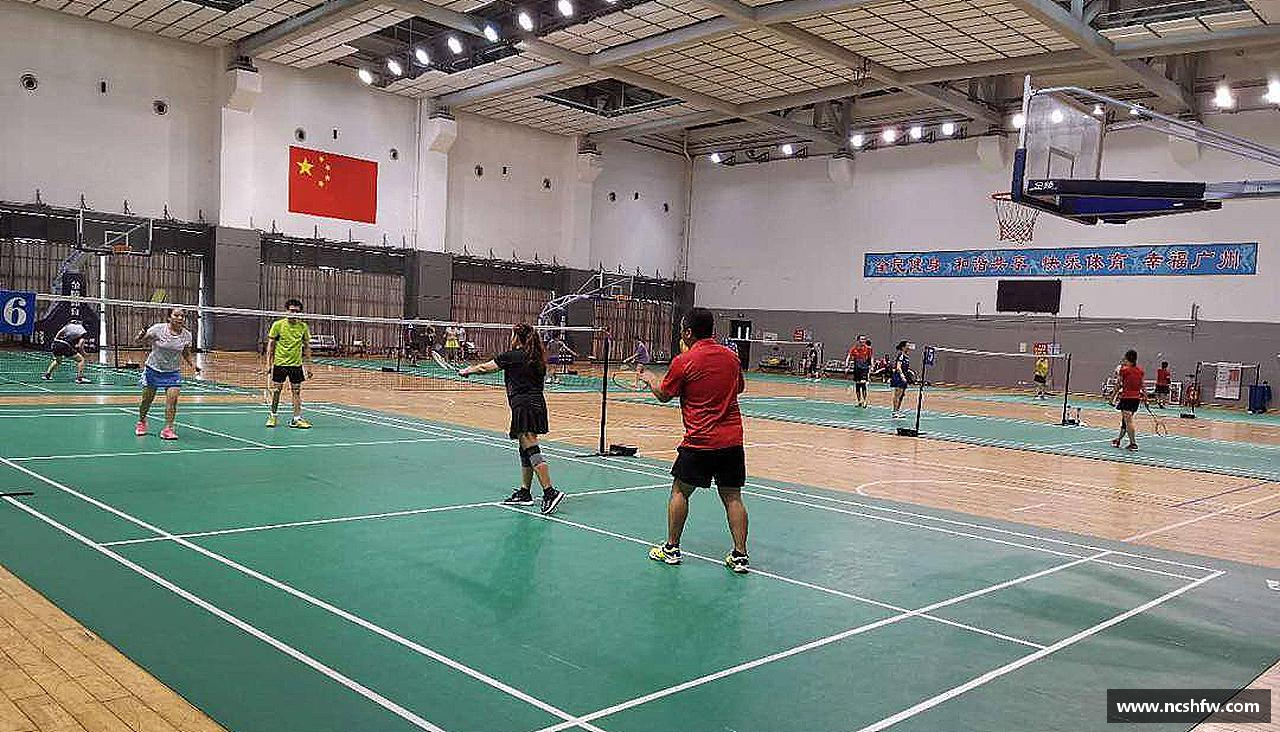 拼搏绽放，青春无悔！